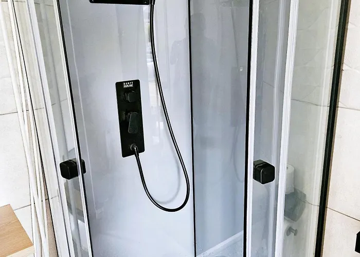 Nocleg ze śniadaniem L'echappee 3*